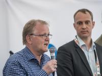 Folkemøde 2015: Formanden for ATV's Digitale Vismandsråd Ole Lehrmann Madsen i diskussion med direktøren for DI ITEK Adam Lebech